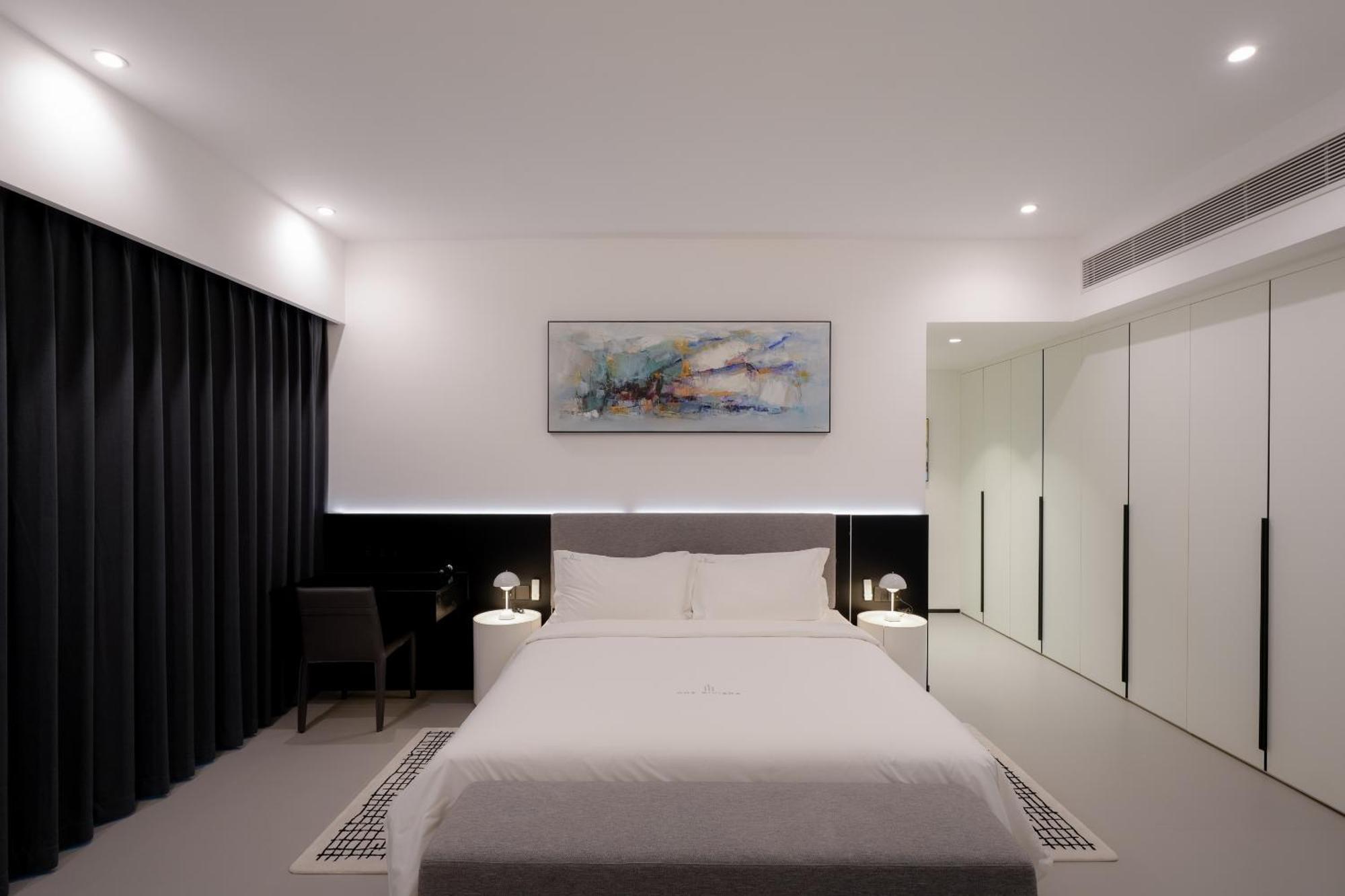 One Riviera Hotel And Residences Ban Souanmone Экстерьер фото