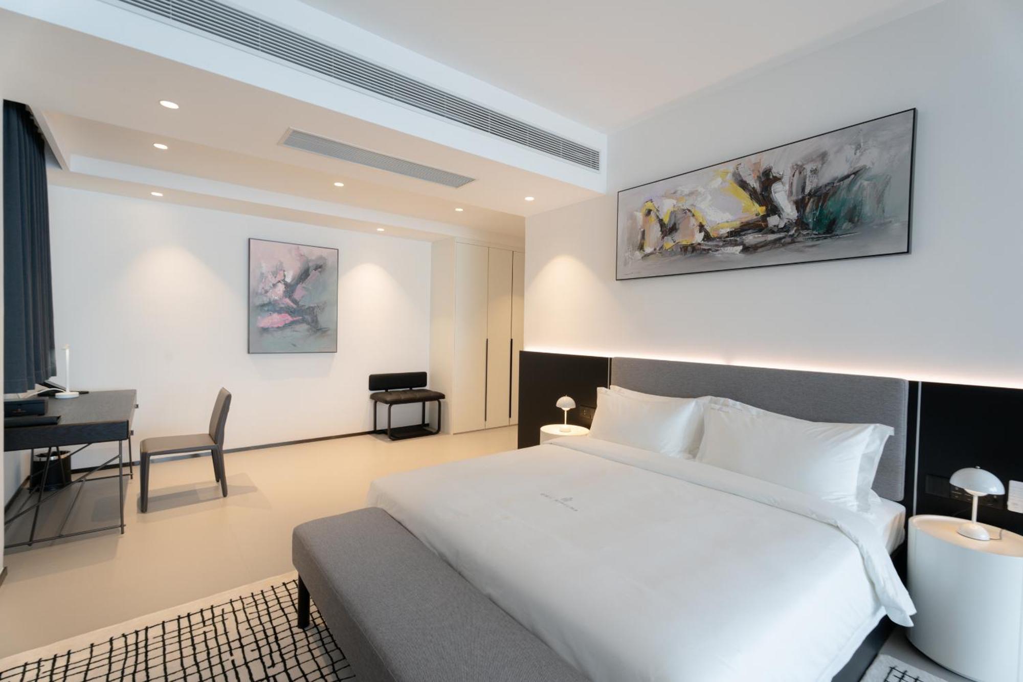 One Riviera Hotel And Residences Ban Souanmone Экстерьер фото