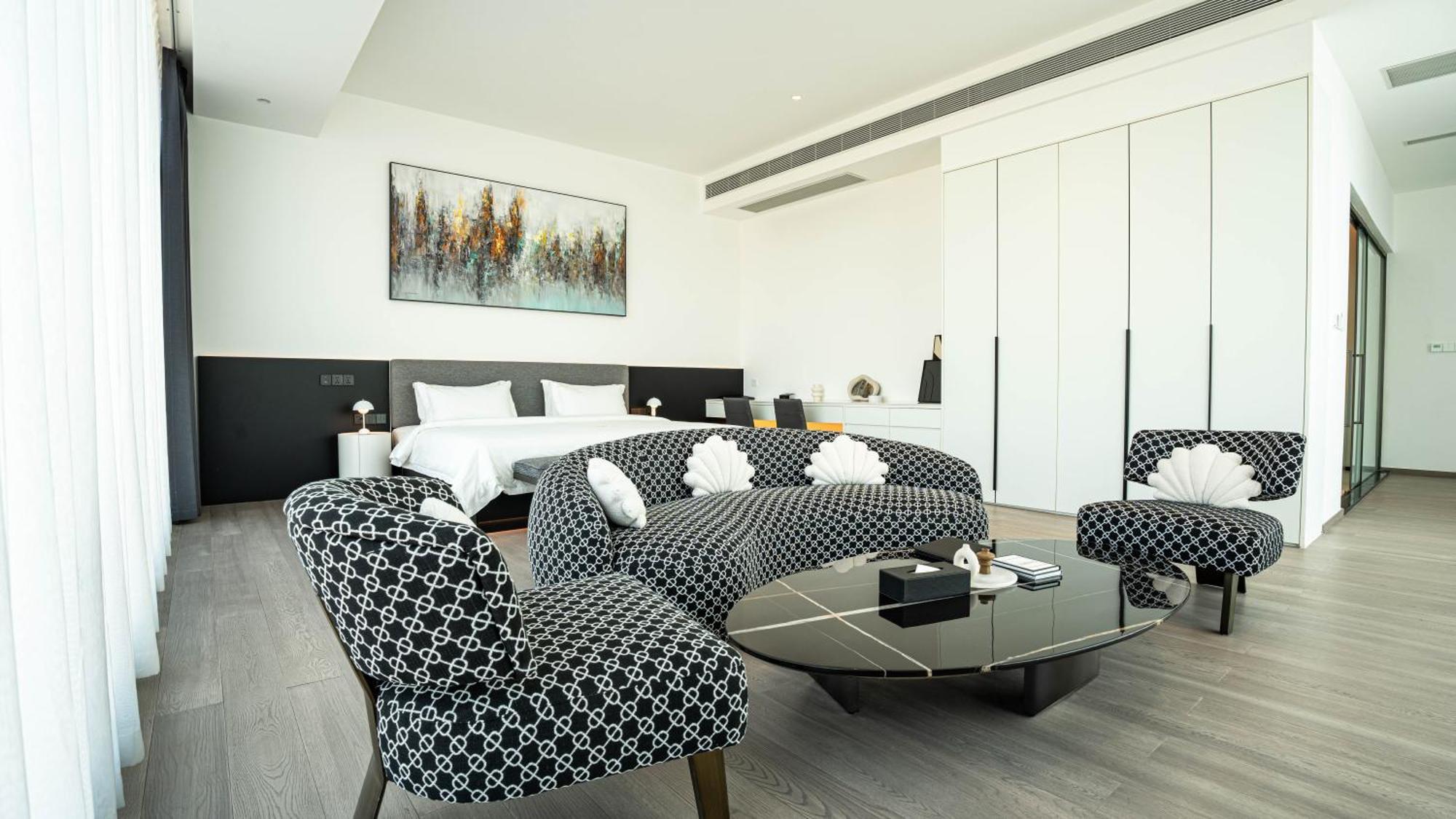 One Riviera Hotel And Residences Ban Souanmone Экстерьер фото